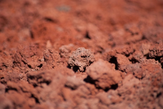  Las rocas coloradas características de este volcán